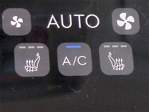 Certified 2026 Genesis GV70 2.5T Select image 22