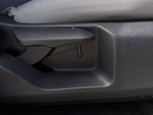 Used 2025 Toyota Tacoma TRD Off-Road image 28