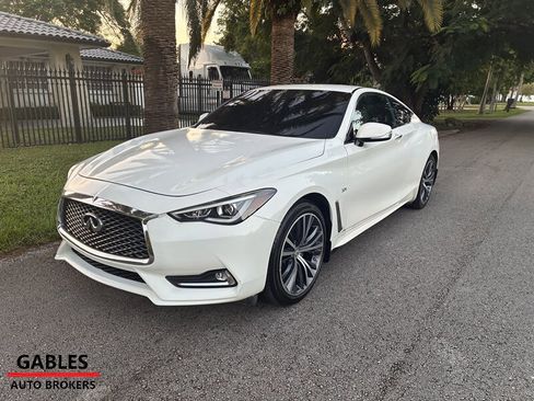 Used 2017 INFINITI Q60 2.0t image 10