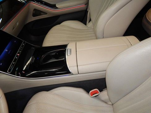 Used 2023 Mercedes-Benz S 500 4MATIC w/ Warmth & Comfort Package image 21