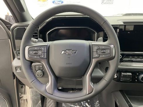 New 2026 Chevrolet Silverado 1500 ZR2 image 13