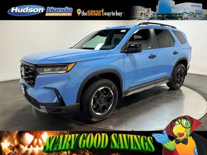 New 2025 Honda Pilot TrailSport