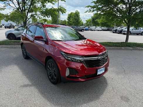 Used 2023 Chevrolet Equinox RS w/ RS Leather Package AWD/4WD image 7