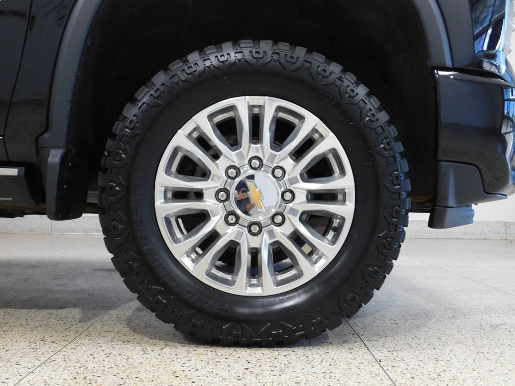 Used 2021 Chevrolet Silverado 2500 High Country w/ Z71 Off-Road Package AWD/4WD image 93
