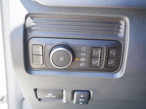 Used 2026 Ford F250 Platinum w/ Tremor Off-Road Package image 18