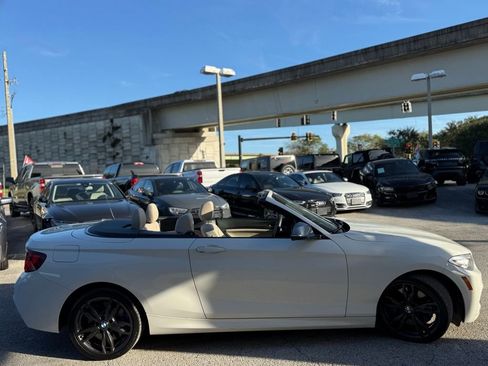 Used 2016 BMW M235i xDrive Convertible image 9