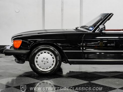 Used 1989 Mercedes-Benz 560 SL image 29
