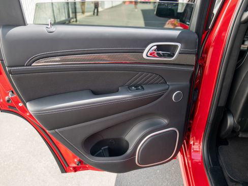 Used 2018 Jeep Grand Cherokee Trackhawk image 28