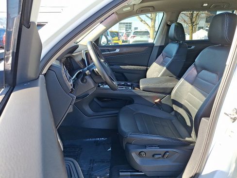 Used 2024 Volkswagen Atlas SEL image 14