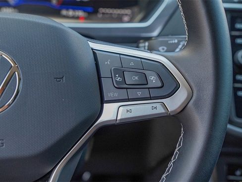 New 2024 Volkswagen Tiguan SE image 15