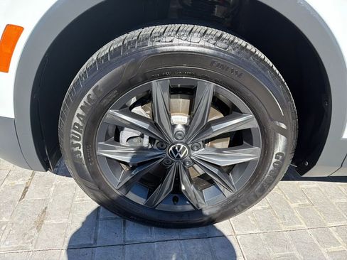 Certified 2024 Volkswagen Tiguan SE image 26