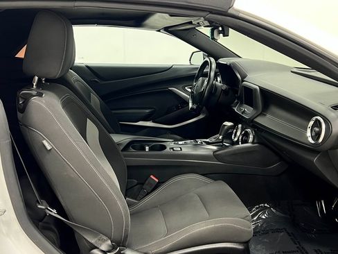 Used 2021 Chevrolet Camaro LT RWD image 32