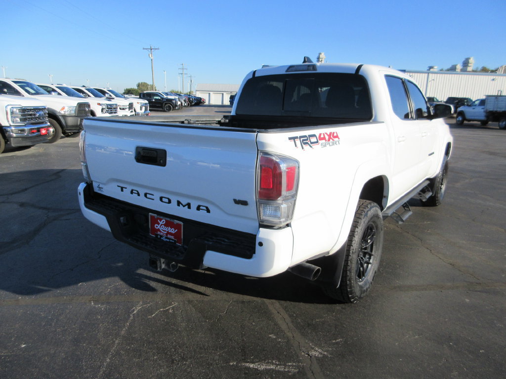 Used 2023 Toyota Tacoma TRD Sport w/ Technology Package AWD/4WD image 4