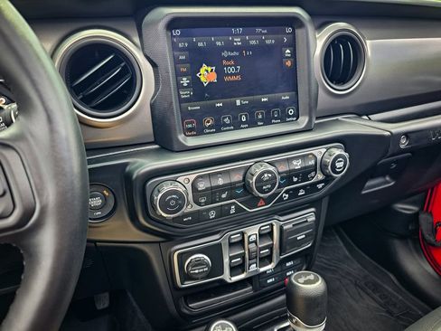 Used 2021 Jeep Wrangler Unlimited Sport AWD/4WD image 20
