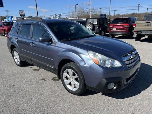 Used 2013 Subaru Outback 2.5i Premium w/ All-Weather Pkg image 11