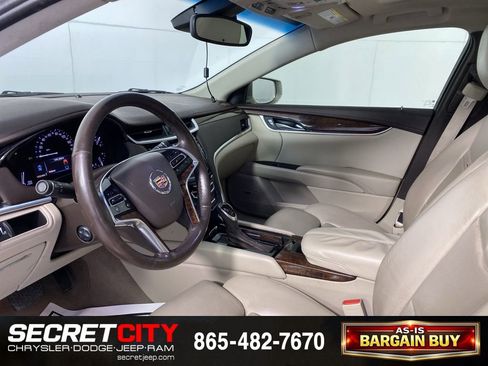 Used 2013 Cadillac XTS Luxury w/ Driver Awareness Package FWD image 11