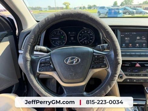 Used 2018 Hyundai Elantra Value Edition w/ Cargo Package FWD image 7