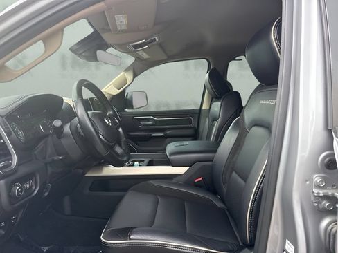 Used 2021 RAM 1500 Laramie AWD/4WD image 9