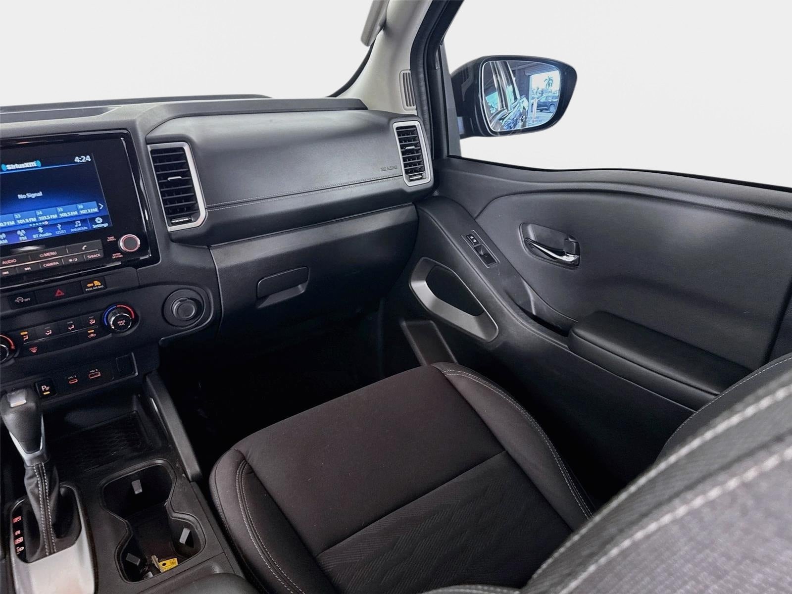 Used 2024 Nissan Frontier SV w/ Technology Package RWD image 23