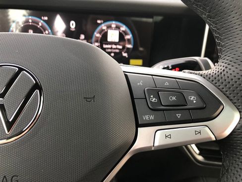 New 2026 Volkswagen Tiguan SE R-Line AWD/4WD image 23