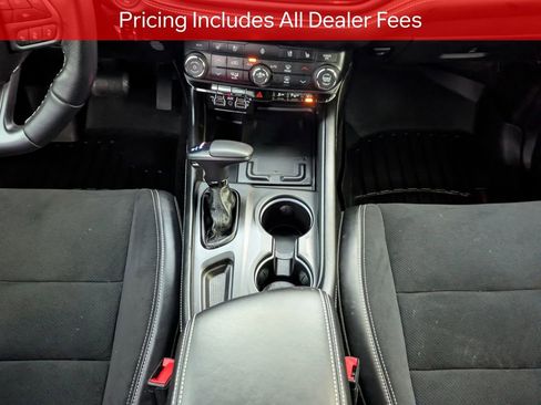 Used 2022 Dodge Durango SRT w/ Technology Group AWD/4WD image 21