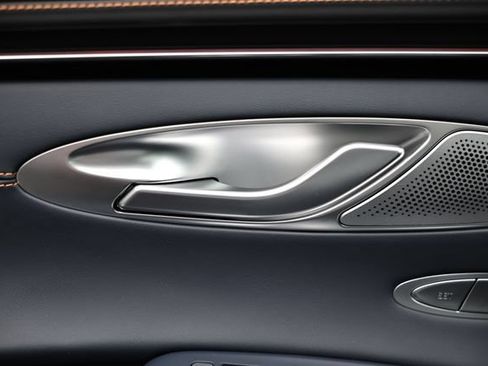New 2026 Genesis GV70 3.5T Sport Prestige AWD/4WD image 18