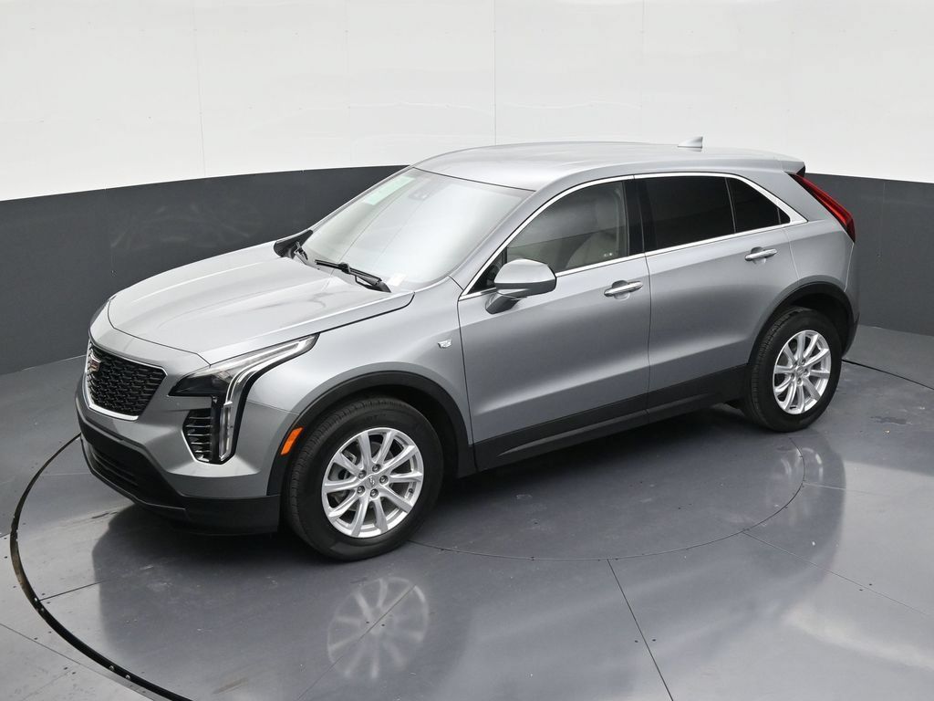 Certified 2023 Cadillac XT4 Luxury FWD image 12