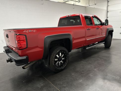 Used 2015 Chevrolet Silverado 2500 LT w/ LT Convenience Package AWD/4WD image 9