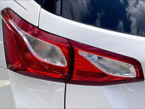 Used 2019 Chevrolet Equinox LT FWD image 30