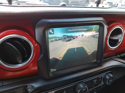 Used 2020 Jeep Gladiator Rubicon AWD/4WD image 25