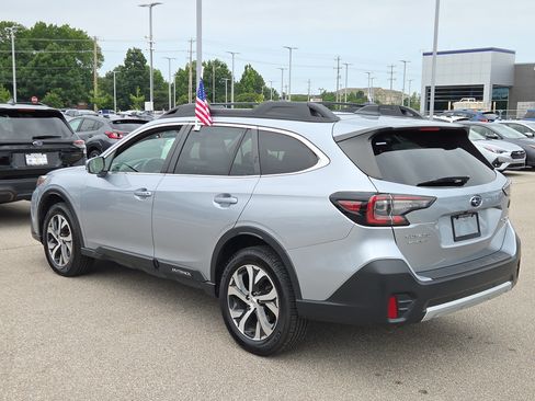 Used 2022 Subaru Outback Limited XT AWD/4WD image 5