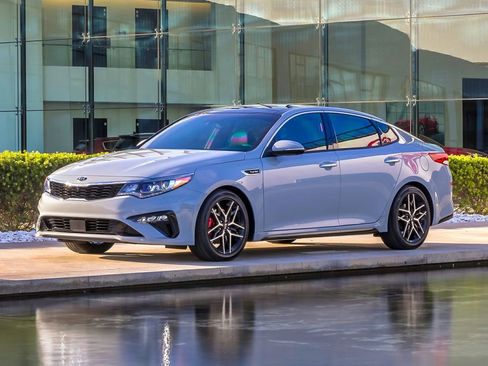 Used 2020 Kia Optima LX image 1