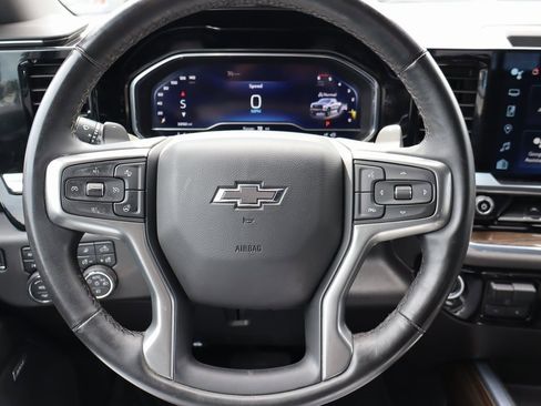 Used 2024 Chevrolet Silverado 1500 LT Trail Boss w/ LT Trail Boss Premium Package image 6