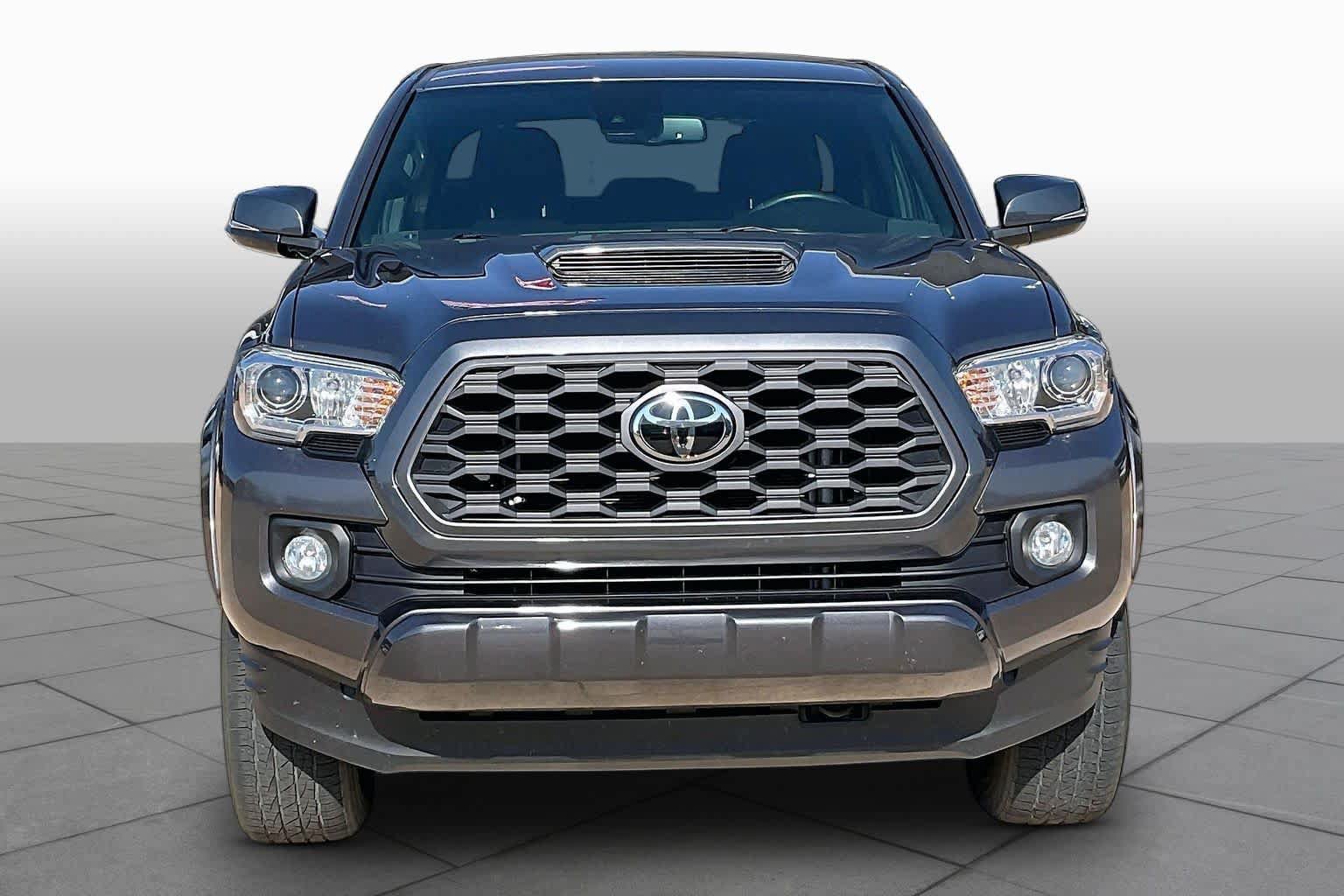 Used 2020 Toyota Tacoma TRD Sport w/ Technology Package AWD/4WD image 5