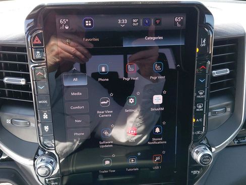 New 2026 RAM 1500 Laramie AWD/4WD image 37