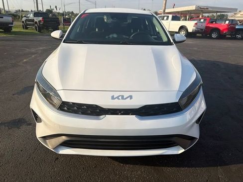 Used 2024 Kia Forte LXS FWD image 2