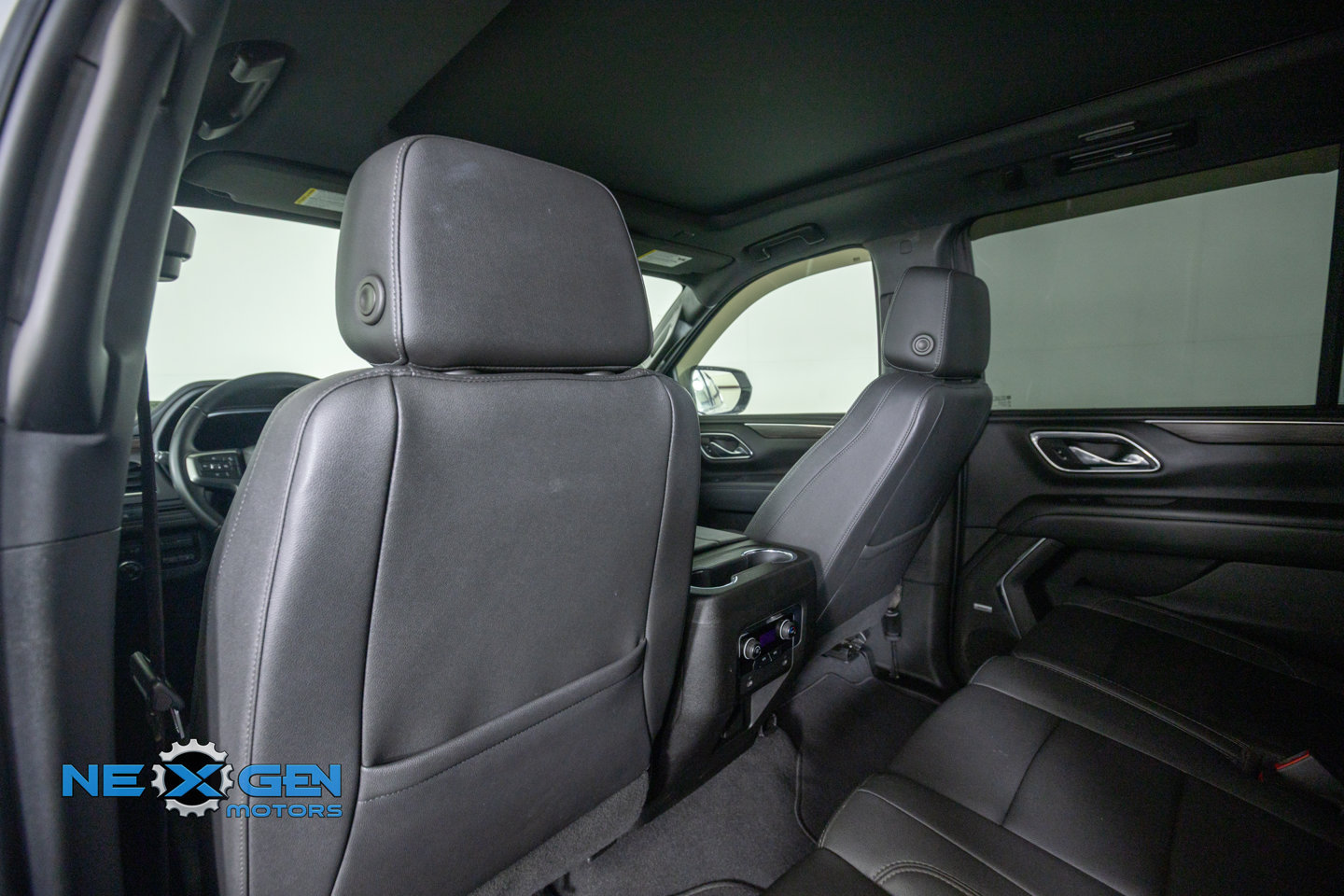 Used 2023 Chevrolet Tahoe Z71 w/ Max Trailering Package AWD/4WD image 26