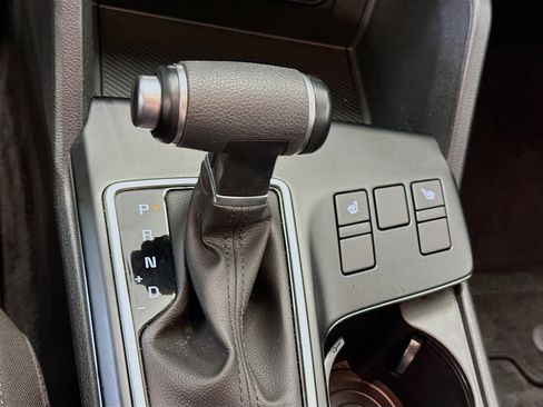 Used 2025 Kia Sportage LX image 24