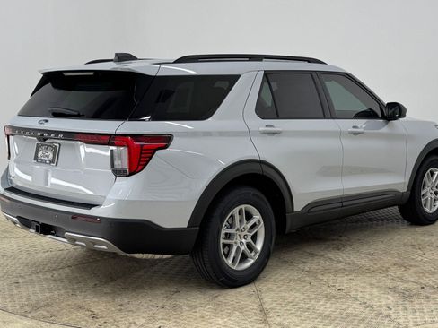 New 2026 Ford Explorer Active w/ Active Comfort Package image 9