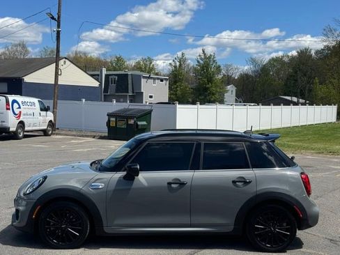 Used 2020 MINI Cooper S FWD image 9