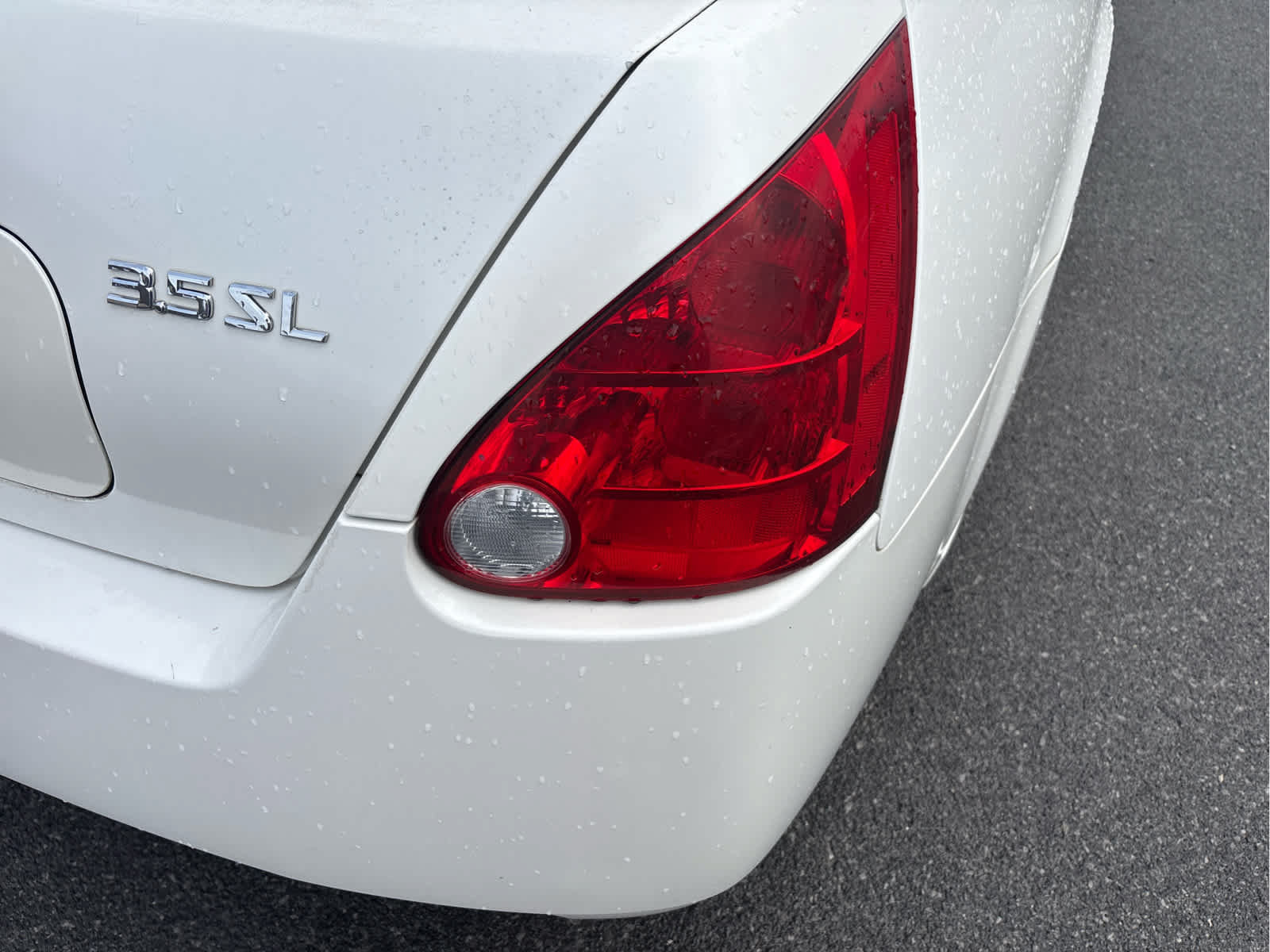 Used 2005 Nissan Maxima 3.5 SL w/ (S03) Driver Preferred Pkg FWD image 6