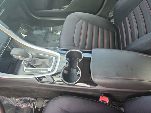 Used 2014 Ford Fusion SE image 24