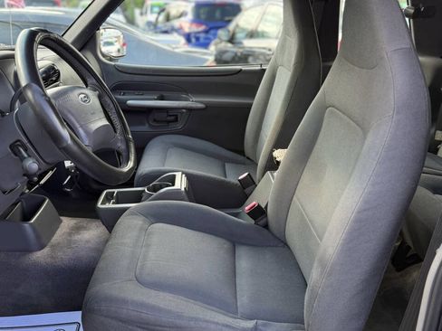 Used 2002 Ford Explorer Sport image 16