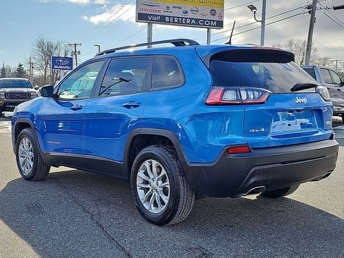 Used 2022 Jeep Cherokee Latitude Lux w/ Sun & Sound Group image 4