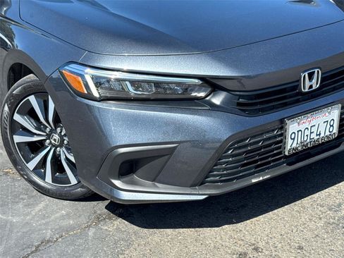 Used 2022 Honda Civic EX image 3