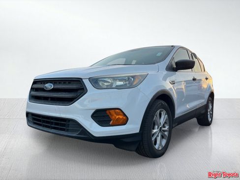 Used 2019 Ford Escape S FWD image 2