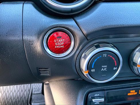 Used 2024 MAZDA MX-5 Miata RF Grand Touring w/ Weather Package image 33