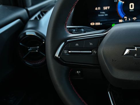 New 2025 Chevrolet Equinox EV RS w/ LPO, Trailering Package image 20