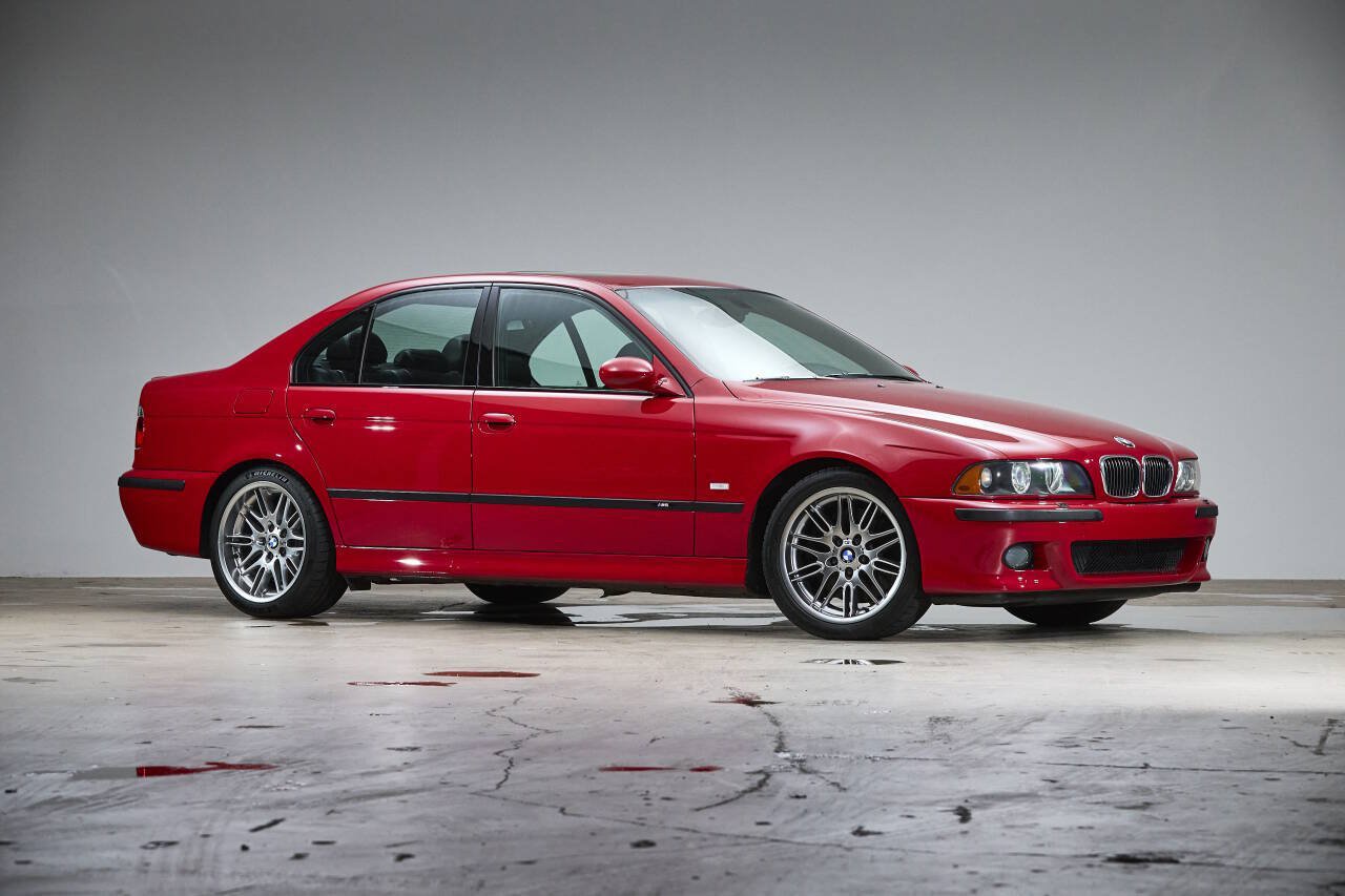 Used 2001 BMW M5 RWD image 1