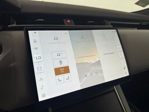 New 2026 Land Rover Range Rover Velar S image 29